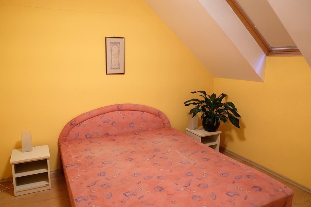 Vár-Torony Apartman Gyula Zewnętrze zdjęcie