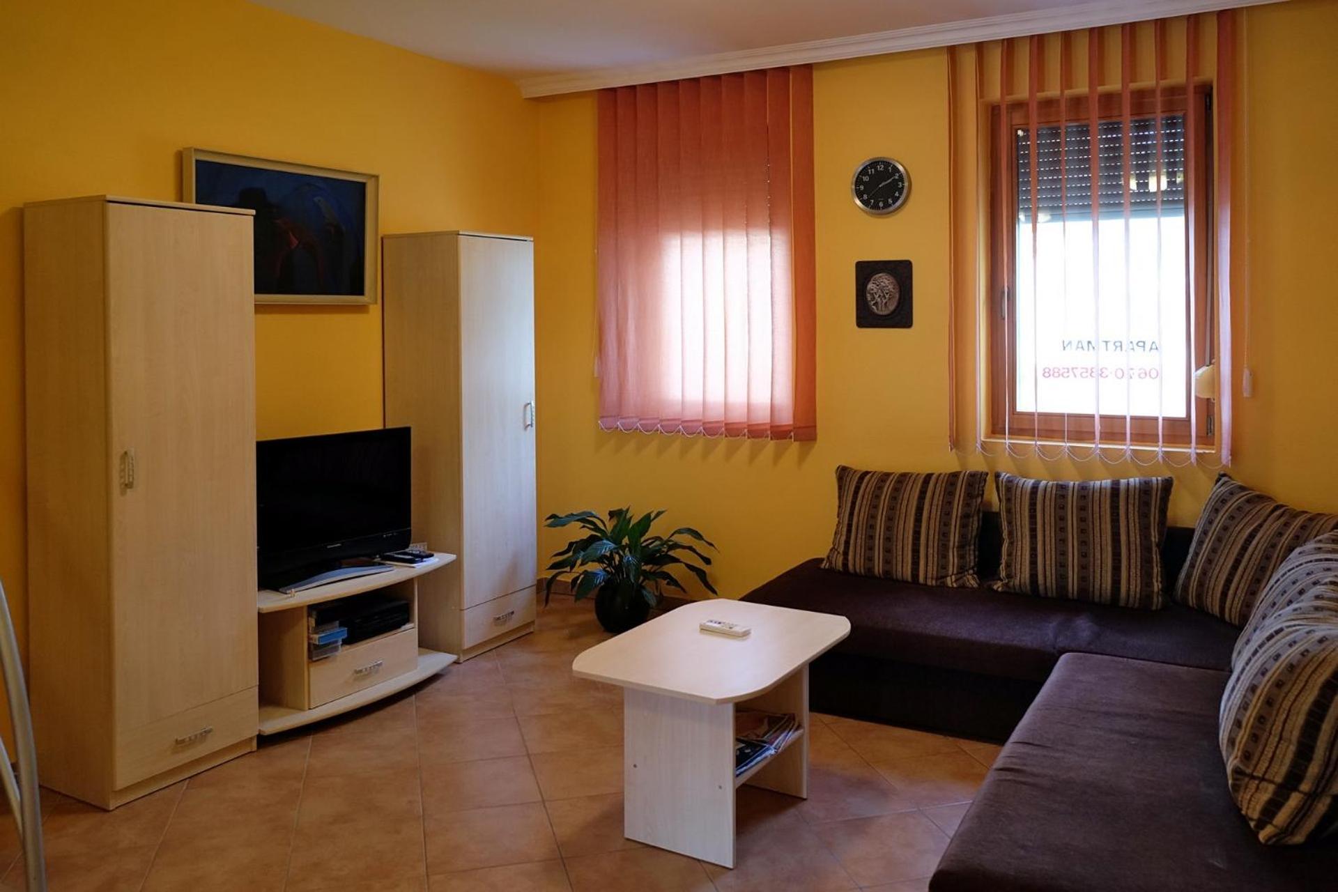 Vár-Torony Apartman Gyula Zewnętrze zdjęcie